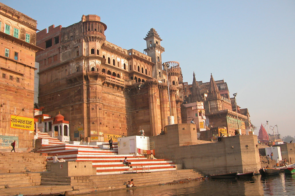 Buildings by the River Ganges 6